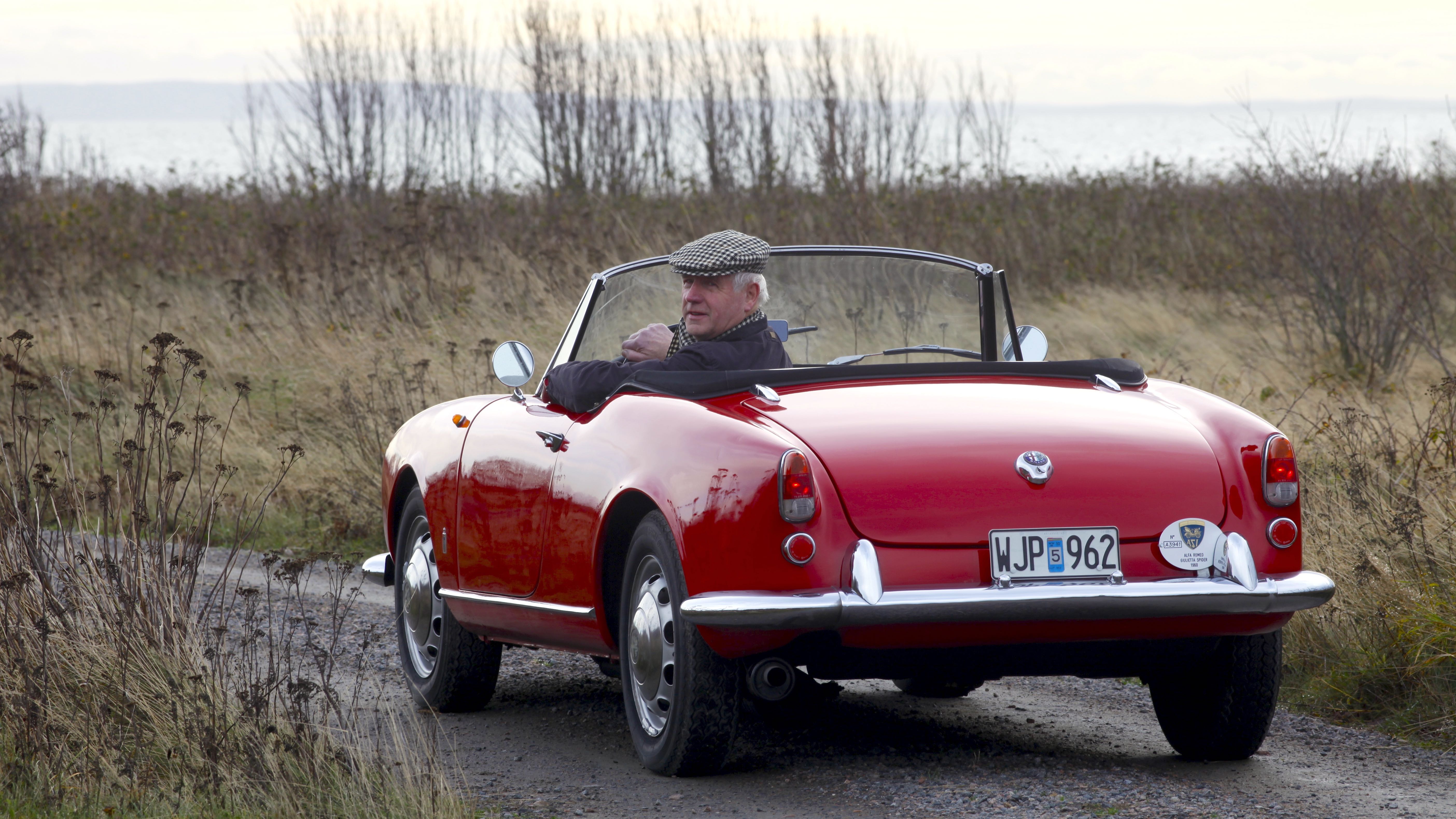 Alfa Romeo Giulietta Spider snett bakifrån